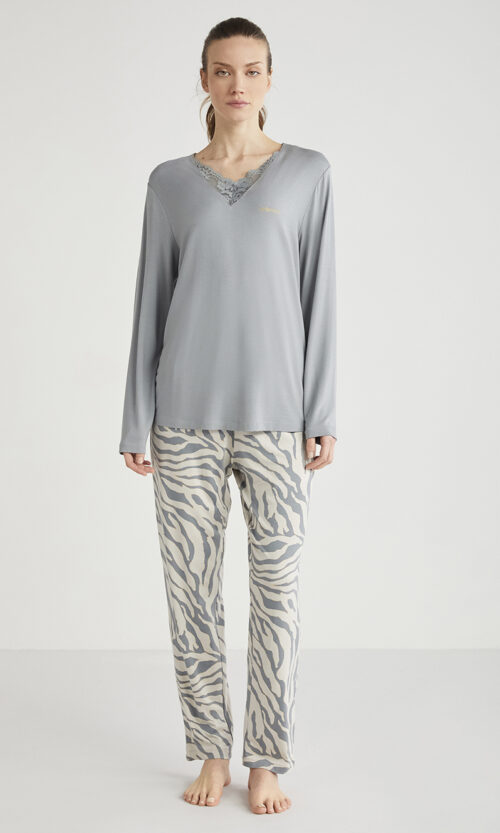 Pyjama Complet à 2 Pièces Très Chic et Classe
