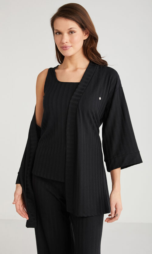 Pyjama Complet à 3 Pièces Très Chic et Classe
