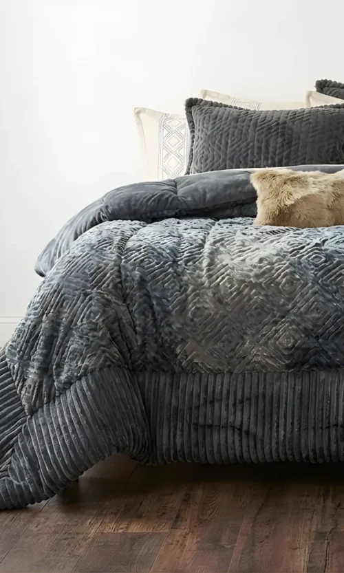 Parure de Lit en Velours Gris - 6 Pièces